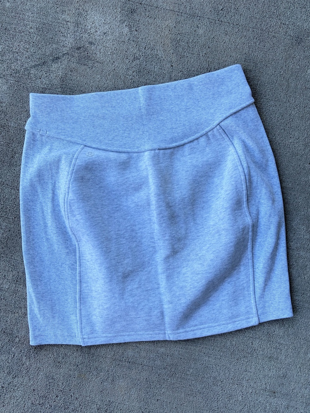 Lululemon scuba high rise mini skirt heather grey high waisted NWOT bottoms